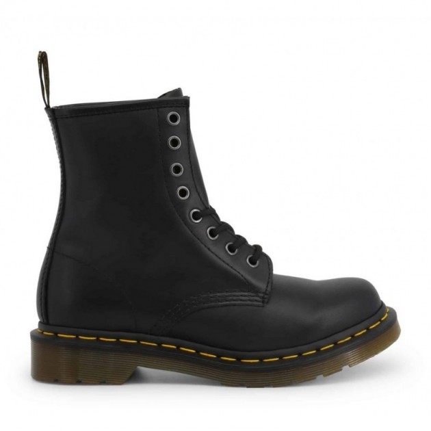 DR. MARTENS LEDERSTIEFEL MIT SPITZEN 1460 BLACK DR. MARTENS LEDERSTIEFEL MIT SPITZEN 1460 BLACK